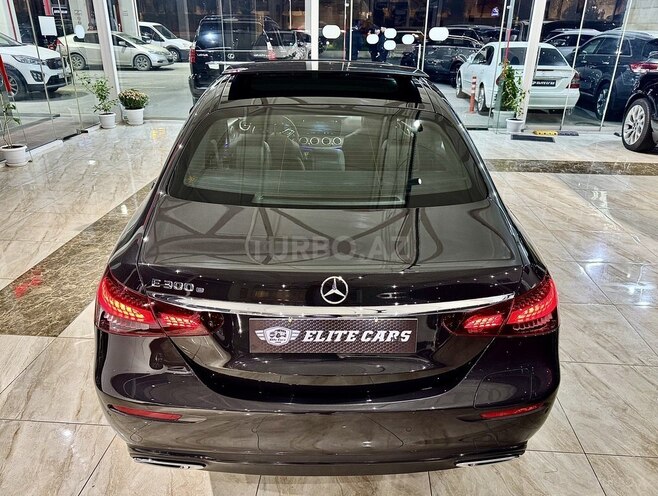 Mercedes E 300 e-17