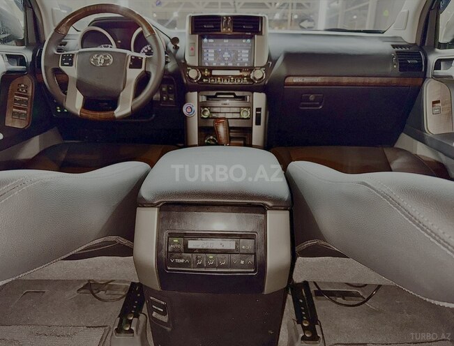 Toyota Land Cruiser Prado-34