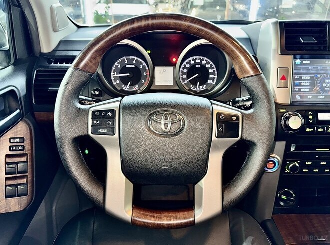 Toyota Land Cruiser Prado-38