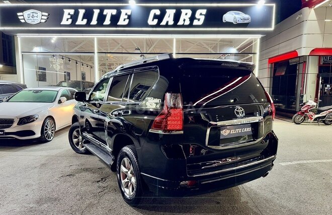 Toyota Land Cruiser Prado-23
