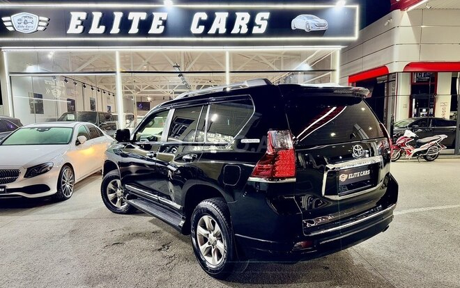 Toyota Land Cruiser Prado-17