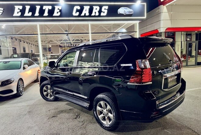 Toyota Land Cruiser Prado-19
