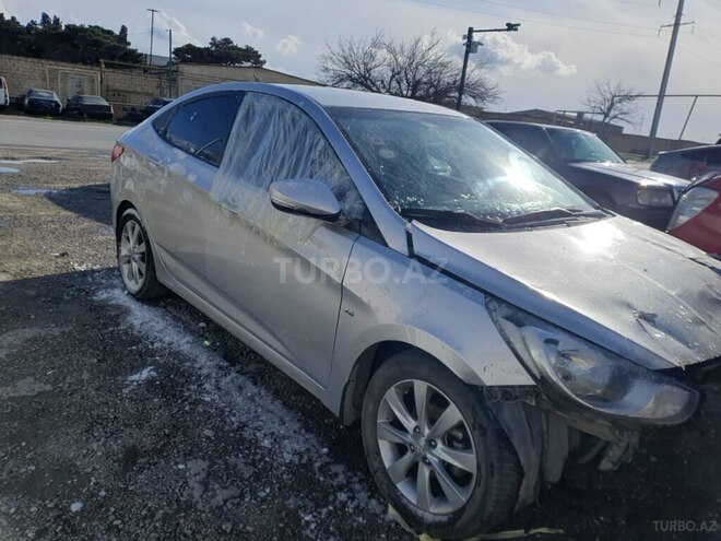 Hyundai Accent 2011, 190,000 km - 1.6 l - Bakı