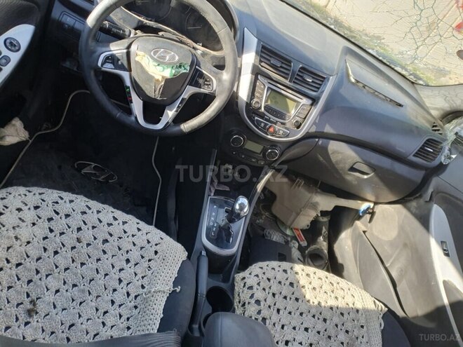 Hyundai Accent 2011, 190,000 km - 1.6 l - Bakı