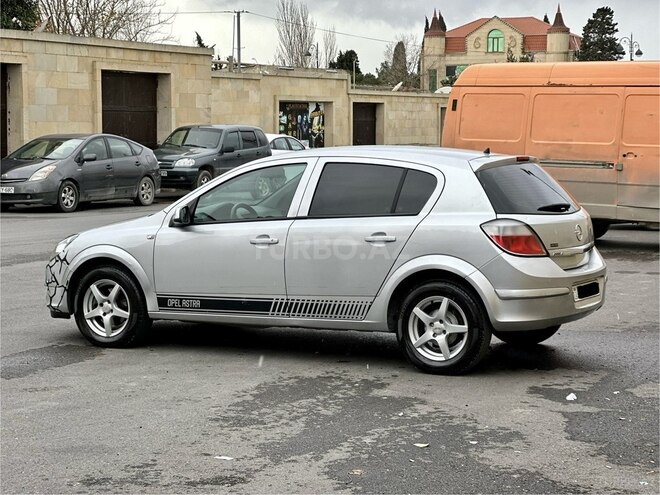 Opel Astra 2005, 226,000 km - 1.4 l - Bakı