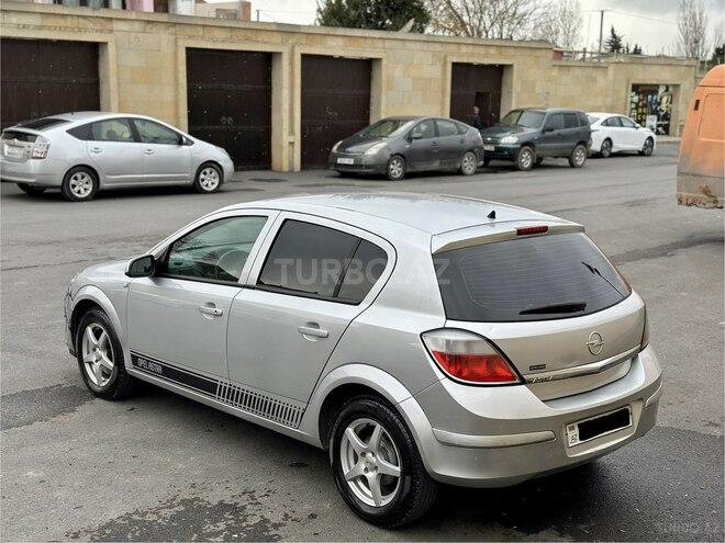 Opel Astra 2005, 226,000 km - 1.4 l - Bakı