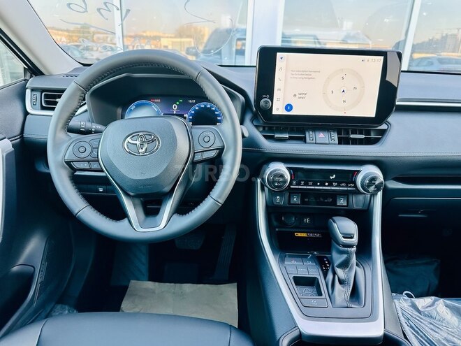 Toyota RAV4-9