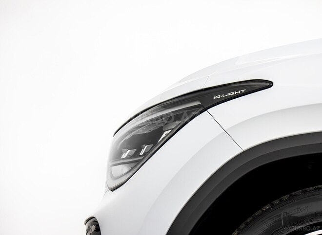 Volkswagen ID.6 X-8