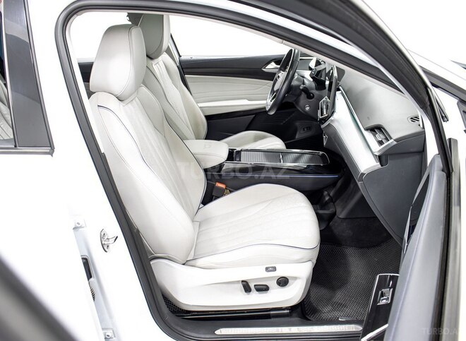 Volkswagen ID.6 X-19