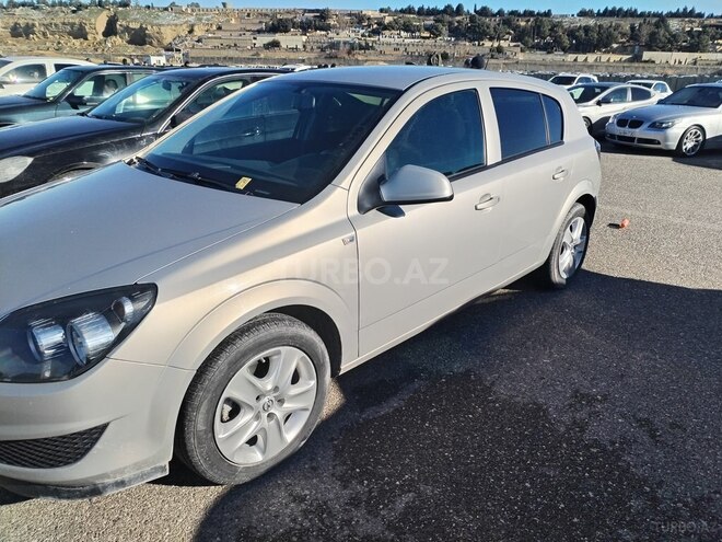 Opel Astra 2010, 185 km - 1.4 l - Bakı