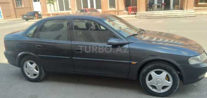 Opel Vectra 1996, 296,541 km - 1.6 l - Gəncə
