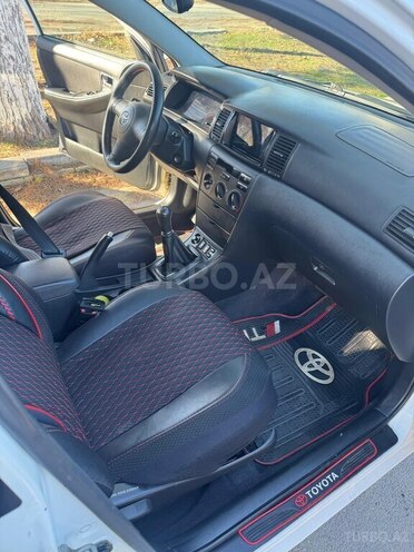 Toyota Corolla 2005, 237,000 km - 1.4 l - Beyləqan