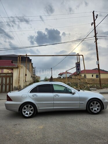 Mercedes C 270 2001, 430,987 km - 2.7 l - Bakı
