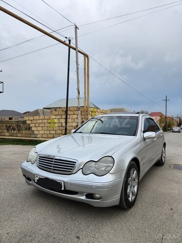 Mercedes C 270 2001, 430,987 km - 2.7 l - Bakı