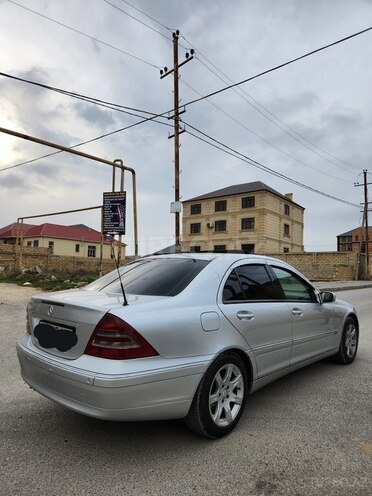 Mercedes C 270 2001, 430,987 km - 2.7 l - Bakı