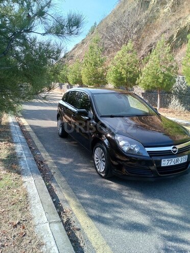 Opel Astra 2009, 201,000 km - 1.4 l - Balakən
