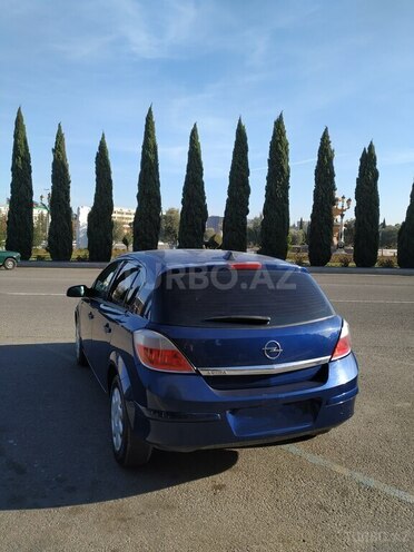 Opel Astra 2005, 255,234 km - 1.4 l - Gəncə