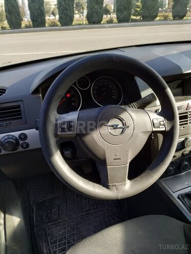 Opel Astra 2005, 255,234 km - 1.4 l - Gəncə