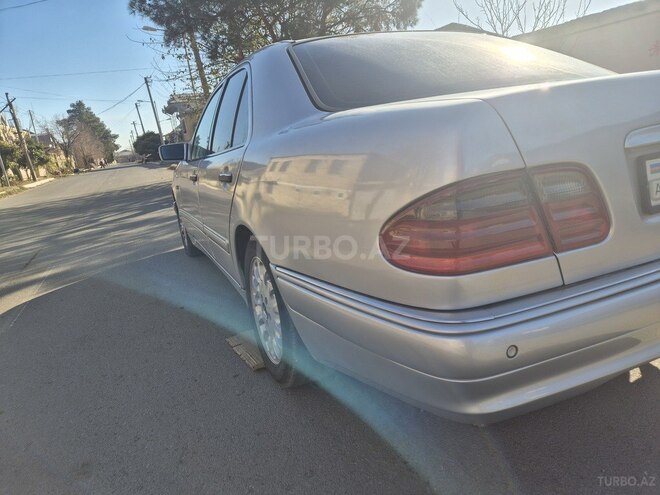 Mercedes E 220 d 1995, 546,667 km - 2.2 l - Goranboy