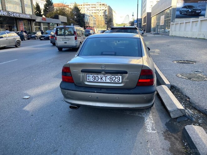 Opel Vectra 1998, 292,000 km - 2.0 l - Bakı