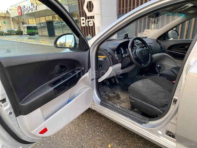 Kia Ceed 2009, 256,000 km - 1.6 l - Bakı