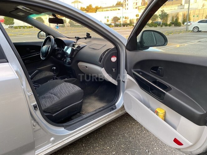Kia Ceed 2009, 256,000 km - 1.6 l - Bakı