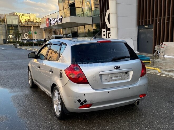 Kia Ceed 2009, 256,000 km - 1.6 l - Bakı