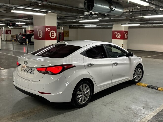 Hyundai Avante 2015, 202,000 km - 1.6 л - Bakı
