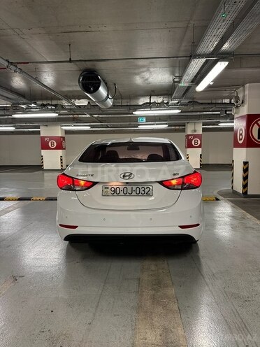 Hyundai Avante 2015, 202,000 km - 1.6 л - Bakı