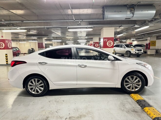 Hyundai Avante 2015, 202,000 km - 1.6 л - Bakı