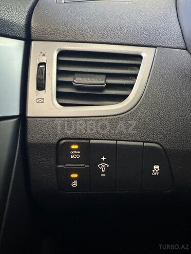 Hyundai Avante 2015, 202,000 km - 1.6 л - Bakı