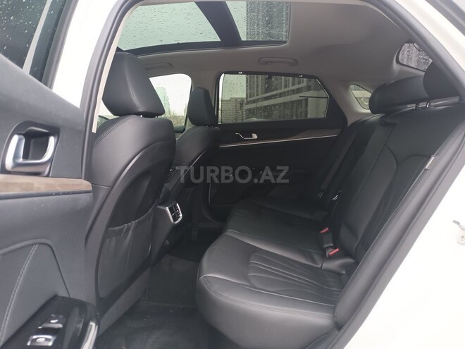 Kia K5-16