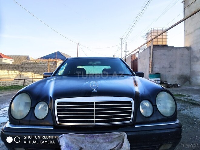 Mercedes E 230 1995, 378,537 km - 2.3 l - Bakı