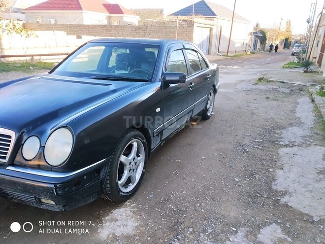 Mercedes E 230 1995, 378,537 km - 2.3 l - Bakı