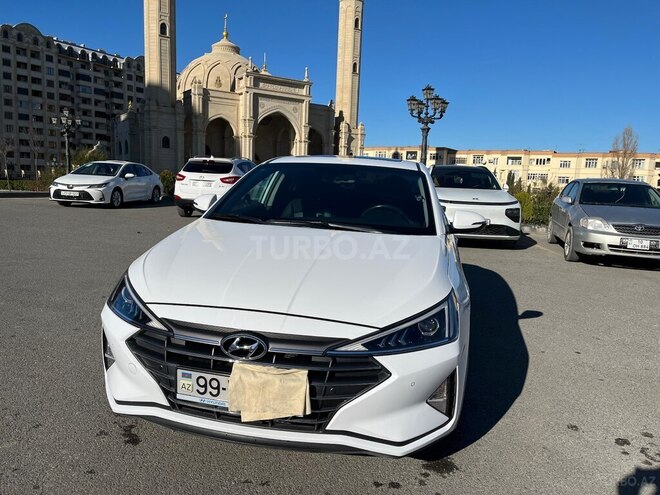 Hyundai Elantra 2019, 108,900 km - 2.0 l - Bakı