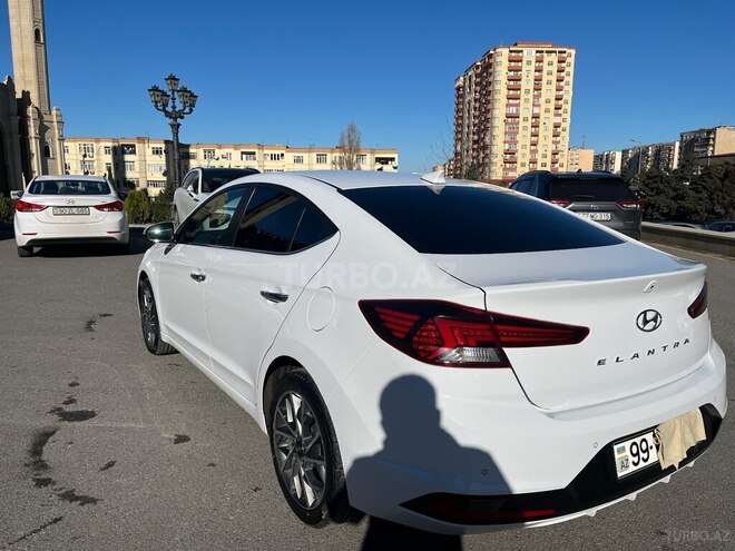 Hyundai Elantra 2019, 108,900 km - 2.0 l - Bakı