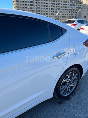 Hyundai Elantra 2019, 108,900 km - 2.0 l - Bakı