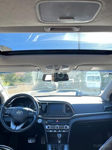 Hyundai Elantra 2019, 108,900 km - 2.0 l - Bakı