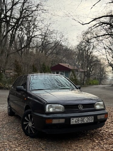 Volkswagen Golf 1993, 299,000 km - 1.6 l - Oğuz