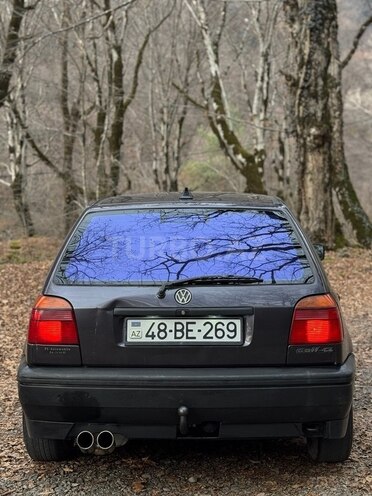 Volkswagen Golf 1993, 299,000 km - 1.6 l - Oğuz
