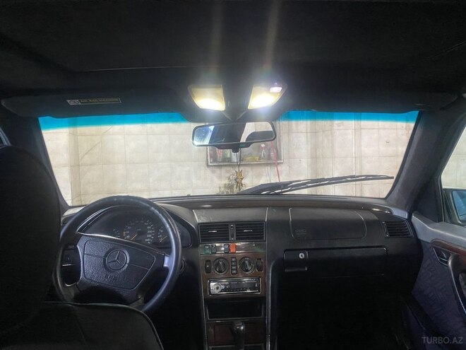 Mercedes C 220 1995, 430,000 km - 2.2 l - Bakı