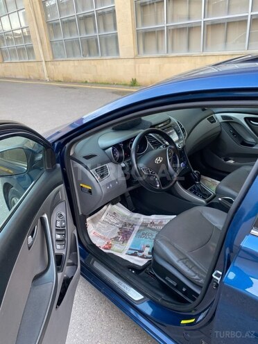 Hyundai Elantra 2015, 198,000 km - 1.8 l - Bakı