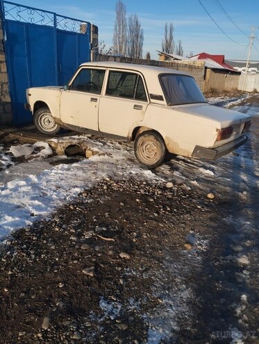 LADA (VAZ) 2107 1986, 98,681 km - 1.6 l - Quba
