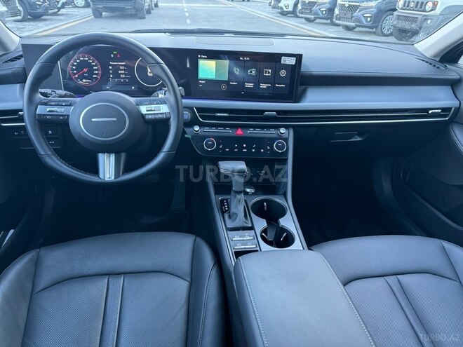 Hyundai Sonata-13