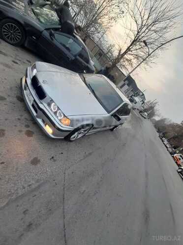 BMW 320 1993, 520,000 km - 2.0 l - Mingəçevir