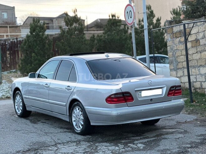 Mercedes E 220 d 2001, 321,576 km - 2.2 l - Bakı
