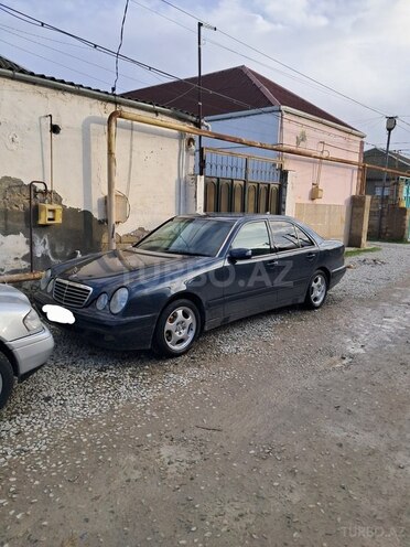 Mercedes E 240 1999, 266,000 km - 2.4 l - Bakı