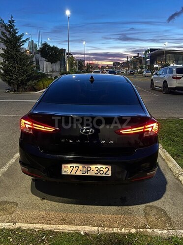 Hyundai Elantra 2018, 115,873 km - 2.0 l - Bakı