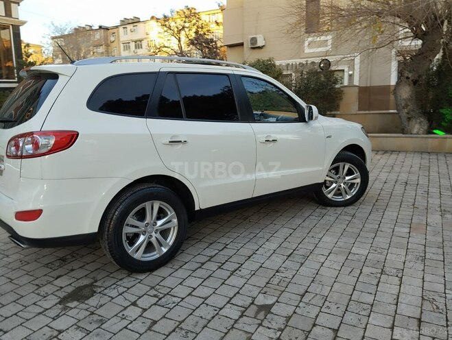 Hyundai Santa Fe-7