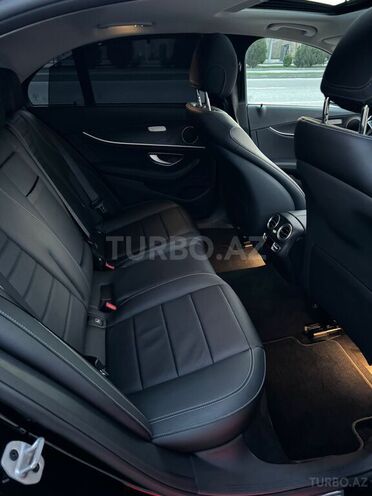 Mercedes E 300 e 4MATIC 2022, 22,800 km - 2.0 л - Bakı